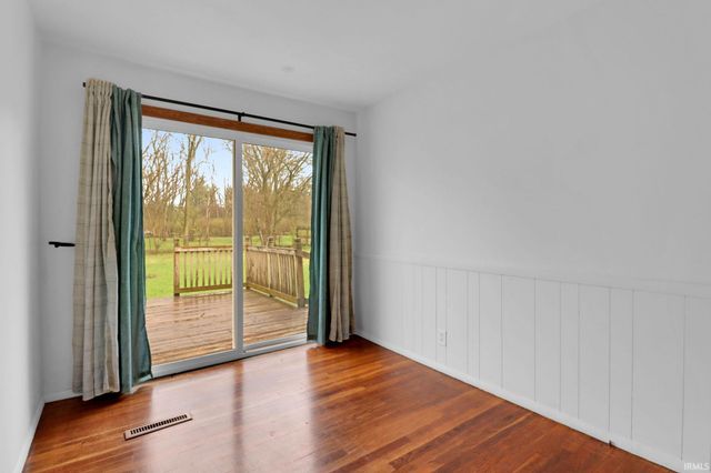 807 E Hively Avenue, Elkhart, IN 46517