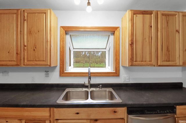 807 E Hively Avenue, Elkhart, IN 46517