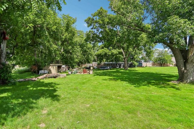 2400 W Avalon Road, Janesville, WI 53546