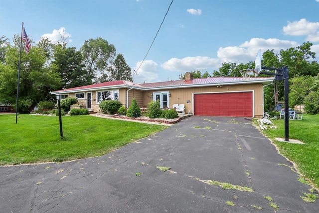 2400 W Avalon Road, Janesville, WI 53546