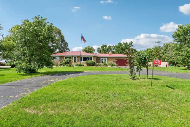 2400 W Avalon Road, Janesville, WI 53546