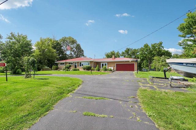 2400 W Avalon Road, Janesville, WI 53546