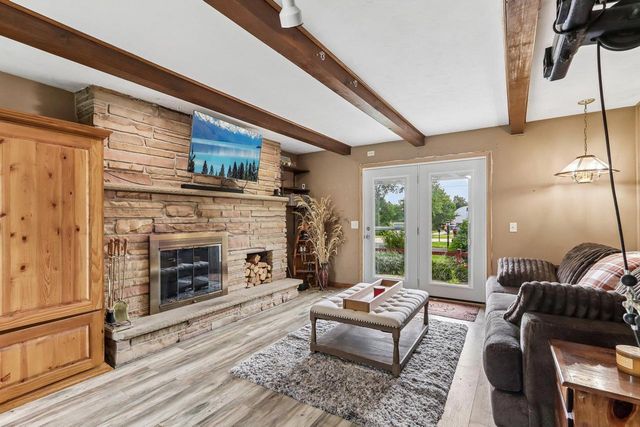 2400 W Avalon Road, Janesville, WI 53546