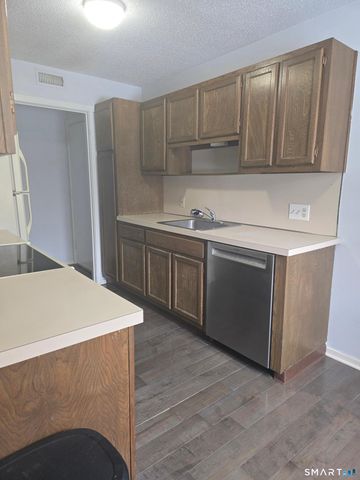 434 Heritage Village D, Southbury, CT 06488