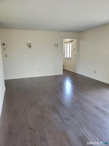 434 Heritage Village D, Southbury, CT 06488