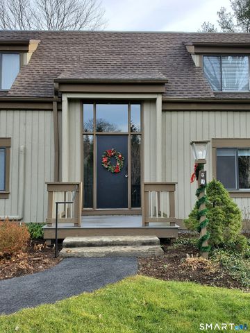 434 Heritage Village D, Southbury, CT 06488