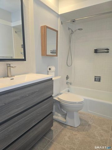 434 Heritage Village D, Southbury, CT 06488