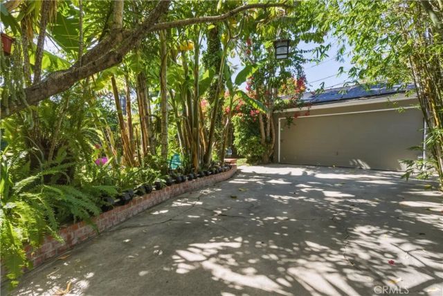 9127 Cresta Drive, Los Angeles, CA 90035