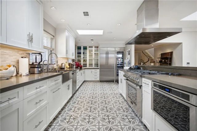 9127 Cresta Drive, Los Angeles, CA 90035