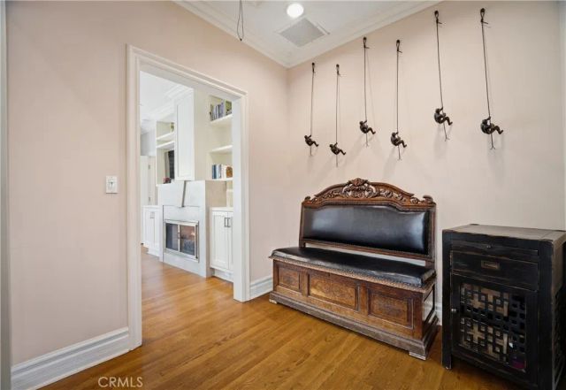 9127 Cresta Drive, Los Angeles, CA 90035