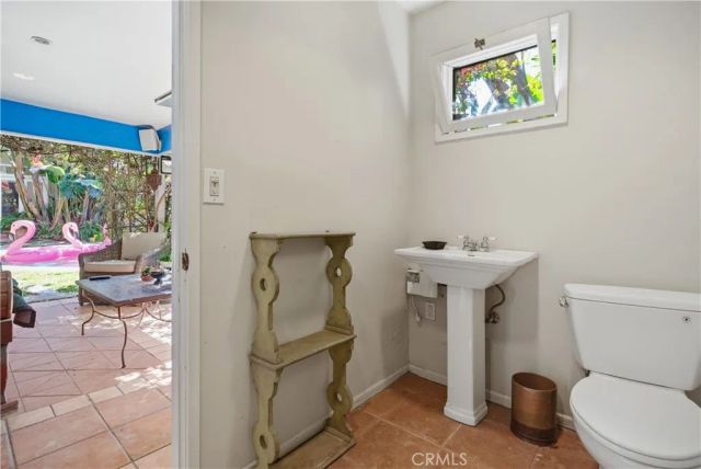 9127 Cresta Drive, Los Angeles, CA 90035