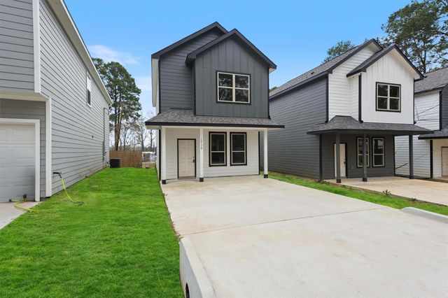 10178 Barberry Street, Willis, TX 77318