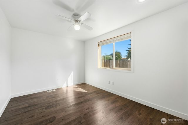 3007 Edel Avenue, Enumclaw, WA 98022