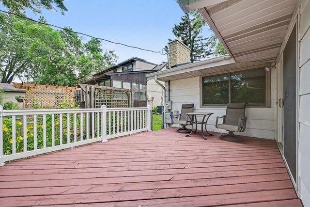 1201 County Road B2 W, Roseville, MN 55113