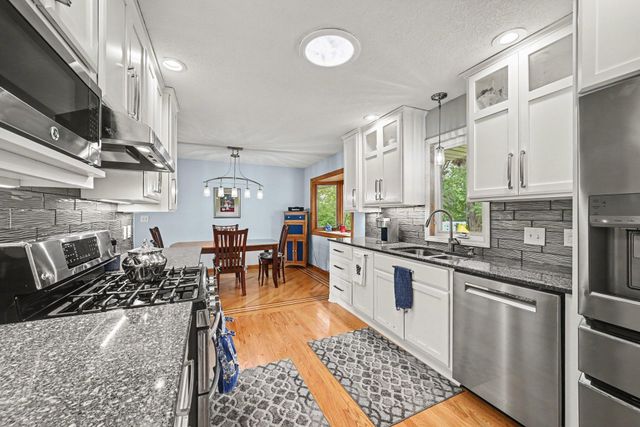 1201 County Road B2 W, Roseville, MN 55113