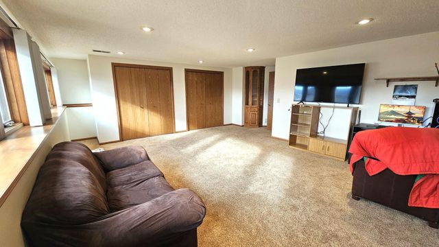 570 Jackson Street SW, Hutchinson, MN 55350