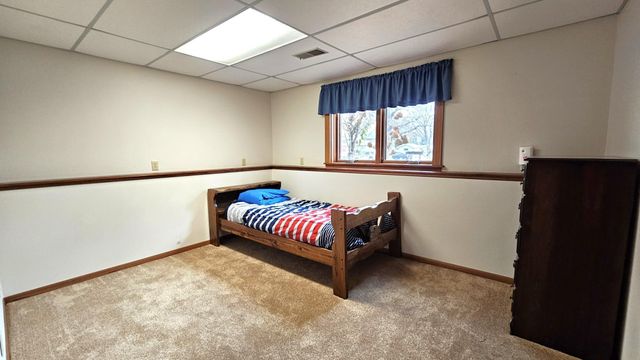 570 Jackson Street SW, Hutchinson, MN 55350