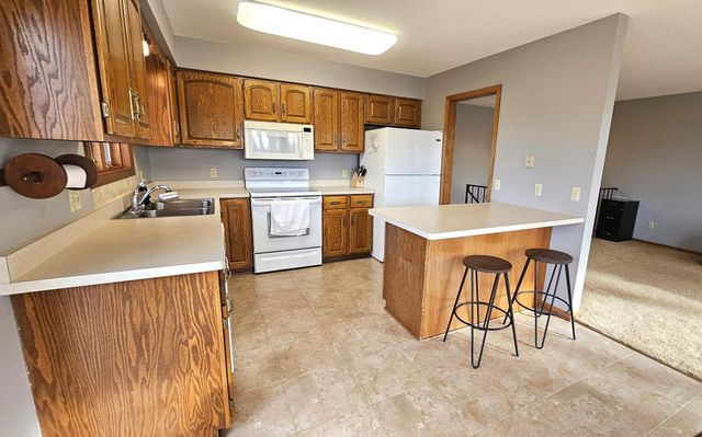 570 Jackson Street SW, Hutchinson, MN 55350