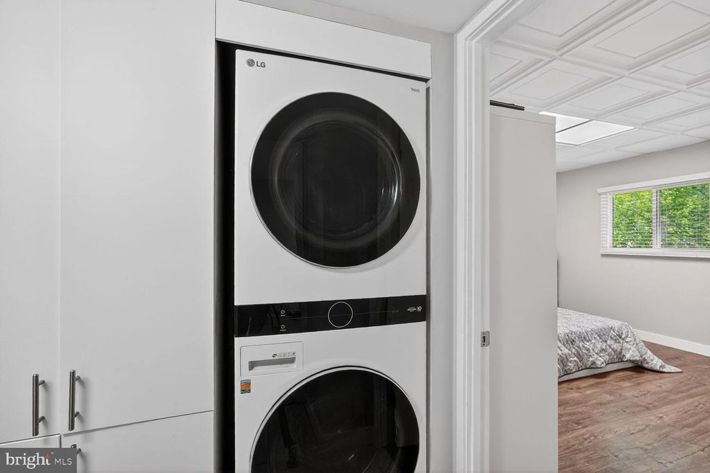 Image 13 of property listing at 5719 HARPERS FARM RD #C, Columbia, MD 21044