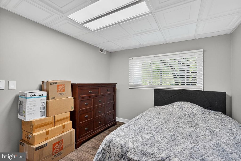 Image 15 of property listing at 5719 HARPERS FARM RD #C, Columbia, MD 21044