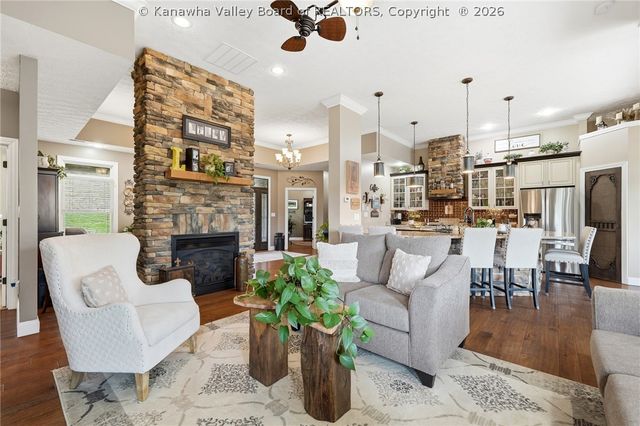 132 Cobblestone Boulevard, Scott Depot, WV 25560