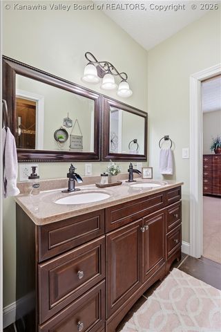 132 Cobblestone Boulevard, Scott Depot, WV 25560