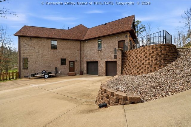 132 Cobblestone Boulevard, Scott Depot, WV 25560