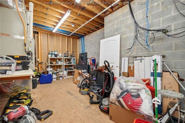 132 Cobblestone Boulevard, Scott Depot, WV 25560