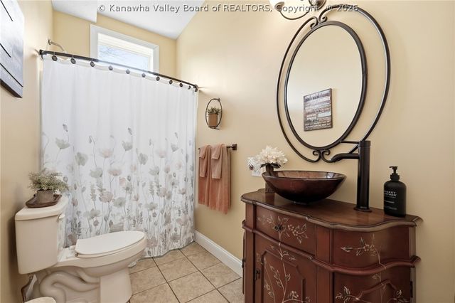 132 Cobblestone Boulevard, Scott Depot, WV 25560