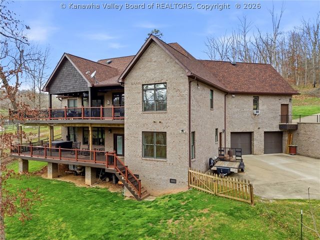 132 Cobblestone Boulevard, Scott Depot, WV 25560