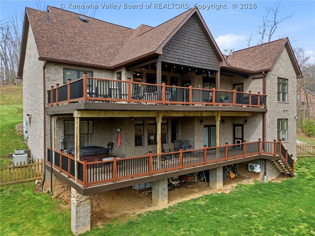 132 Cobblestone Boulevard, Scott Depot, WV 25560