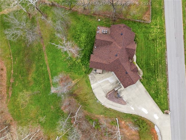 132 Cobblestone Boulevard, Scott Depot, WV 25560