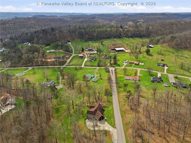 132 Cobblestone Boulevard, Scott Depot, WV 25560