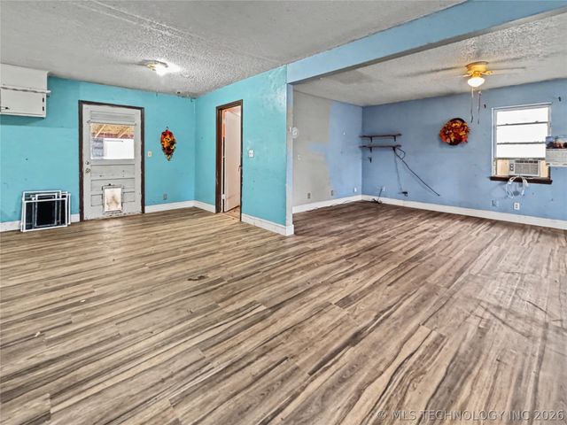 21823 S Ginger Drive, Park Hill, OK 74451