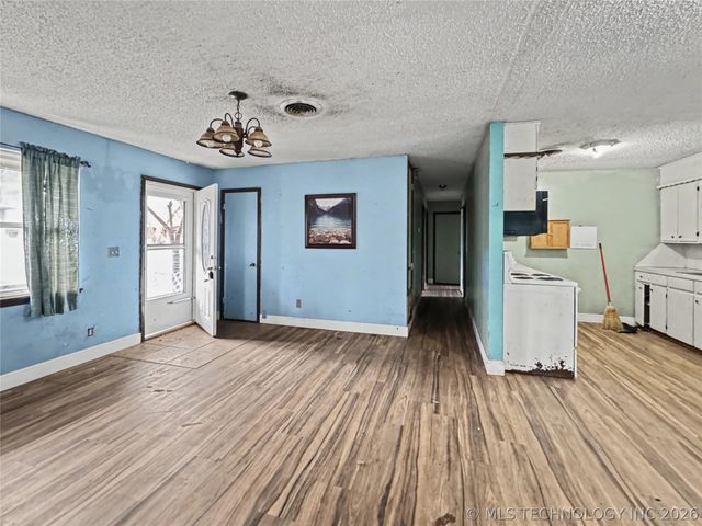 21823 S Ginger Drive, Park Hill, OK 74451