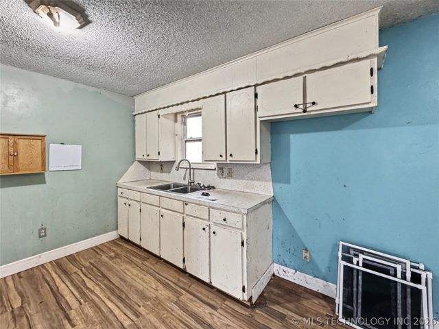 21823 S Ginger Drive, Park Hill, OK 74451