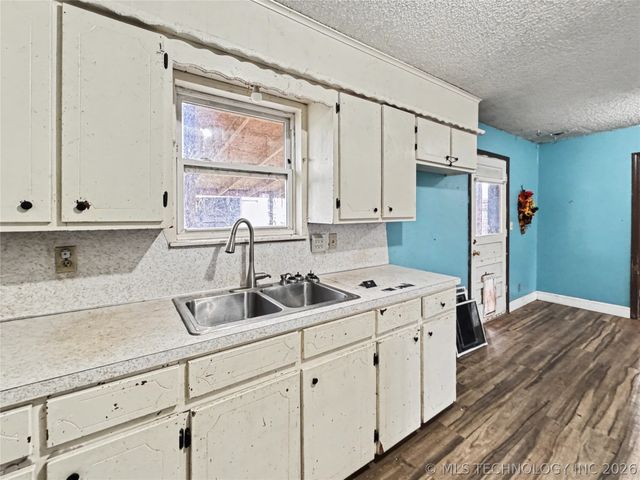 21823 S Ginger Drive, Park Hill, OK 74451