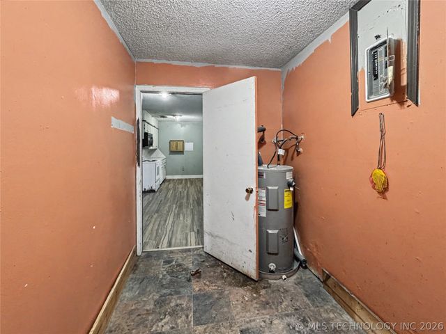 21823 S Ginger Drive, Park Hill, OK 74451