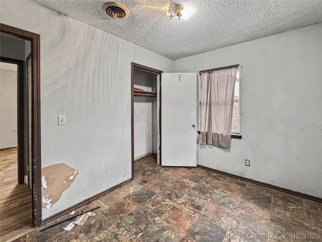 21823 S Ginger Drive, Park Hill, OK 74451