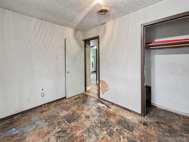 21823 S Ginger Drive, Park Hill, OK 74451