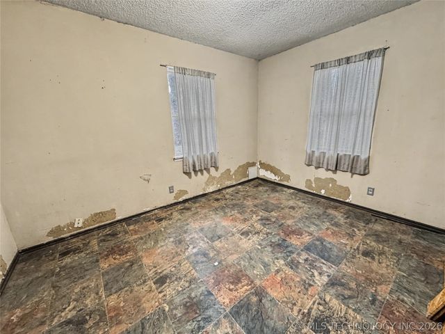 21823 S Ginger Drive, Park Hill, OK 74451