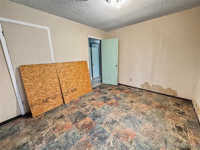 21823 S Ginger Drive, Park Hill, OK 74451