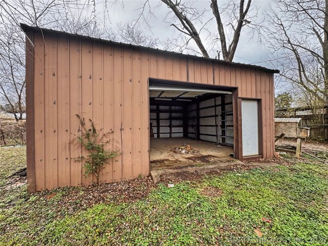 21823 S Ginger Drive, Park Hill, OK 74451