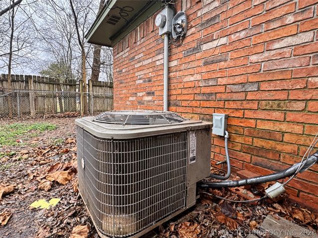 21823 S Ginger Drive, Park Hill, OK 74451