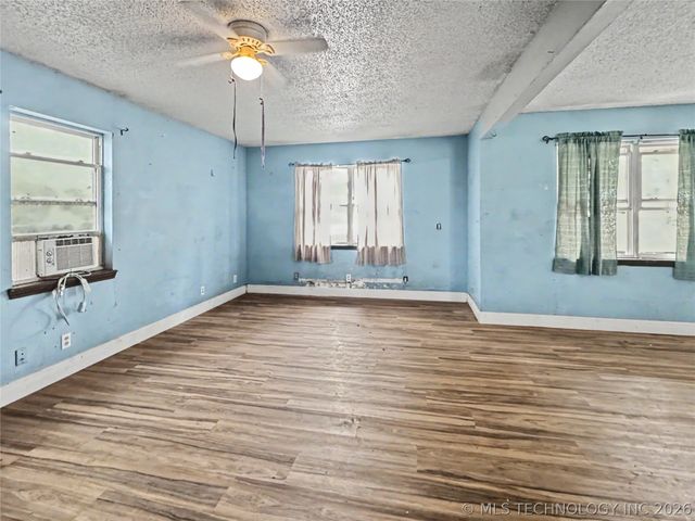 21823 S Ginger Drive, Park Hill, OK 74451