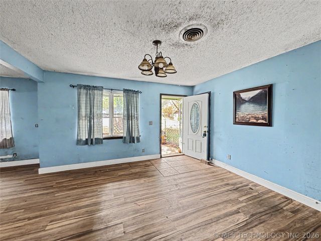 21823 S Ginger Drive, Park Hill, OK 74451