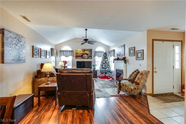 4201 Tannybrooke Lane NW 4C, Canton, OH 44718