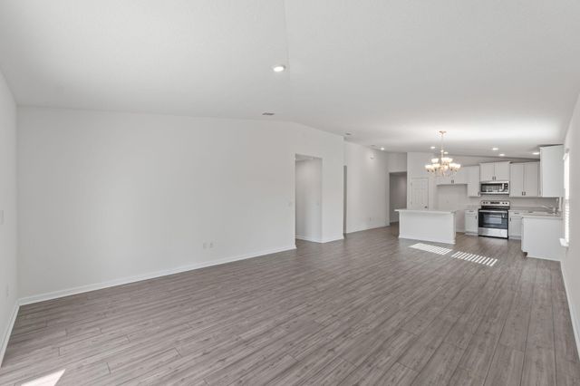 279 Marquis Way, Freeport, FL 32439