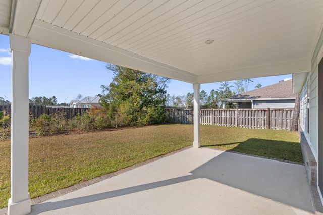 279 Marquis Way, Freeport, FL 32439