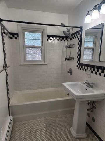 2710 South, Poughkeepsie, NY 12601